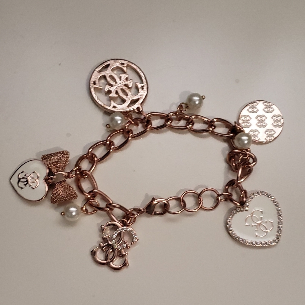 Guess Steel Watch - Picture 7 of 7